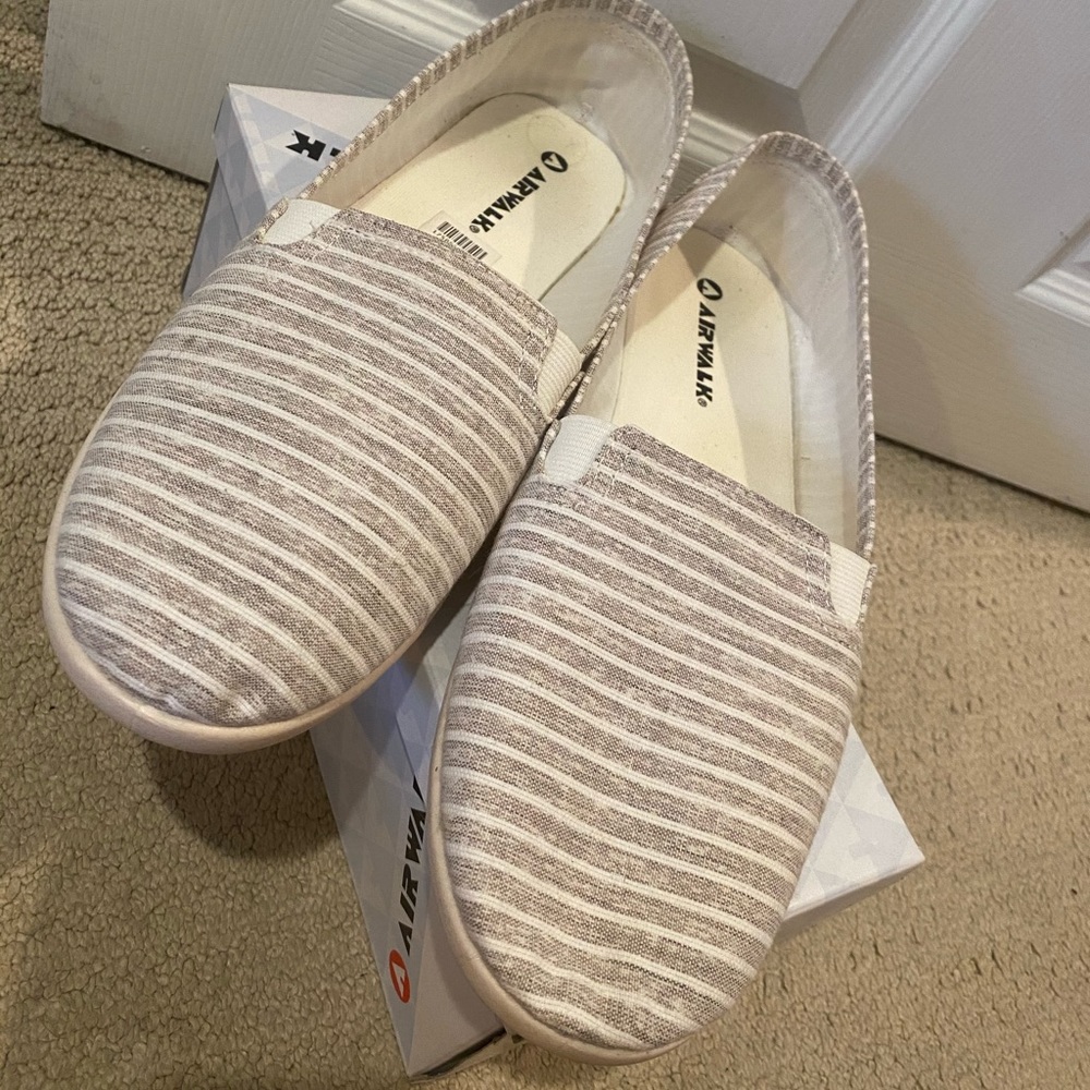 Casual Slip Ons || Airwalk || Size 13